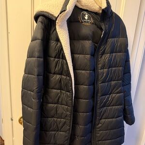 Save the duck- never worn Black Puffer Jacket with Sherpa Lining trim